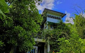 Ceylon Kingsmen Garden Hotel - Katunayake